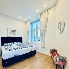 Lovely 3BR Apartment Near Atzgersdorf Park, 11Min Walk