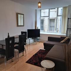 City-center Flat Sleeps 4 with Balcony