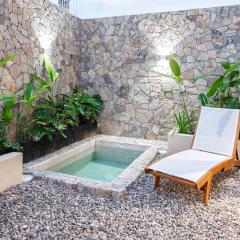 Family pool and beach the perfect getaway