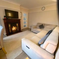 Comfy 4 bedroom house