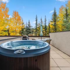 Cozy Breck Condo - Walk to Main St & Lifts - Hot Tub