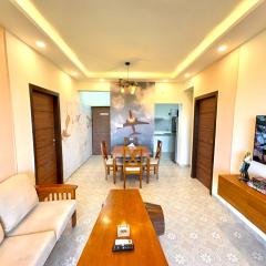 Vintage 2BHK Apartment - Gym, Pool & Amenities - Mangrove View