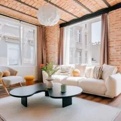 Luxury Flat Next to Galata and Metro w City View
