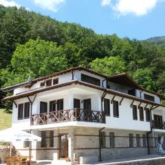 Къща за гости ДАЯНИЦА