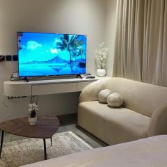 Quite Master Bed Studio