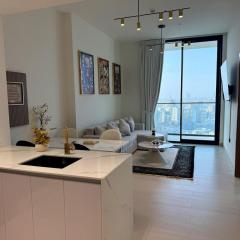 Modern 1BD APT In Binghatti Burj Khalifa Skyline
