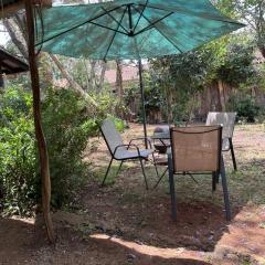 Karen Cottage with Private Garden WiFi