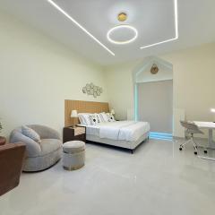 Mahenti - Med 59 · Bright & Spacious | Near Metro