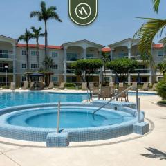2BR Condo in Acapulco with Private Patio - Pool