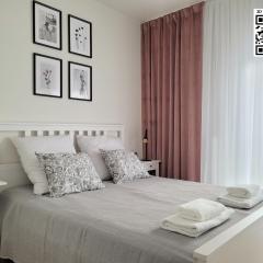 Factory apartment in historical estate, air conditioned, Metro