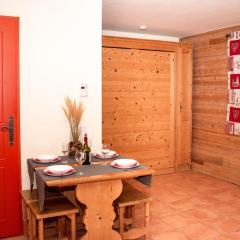 Studio cabine 6 personnes avec balcon, parking et casier à ski - FR-1-504-124