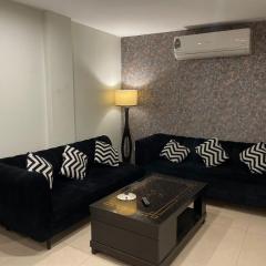 Sweet Stay At Luxe Apartments