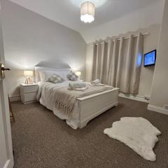 Cosy stylish house West Hull