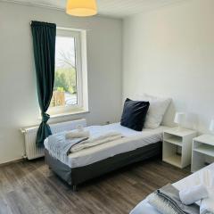Spacious Apartment for 6