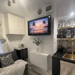 Przytulny pokój z łazienką w centrum Gdyni & Free Parking