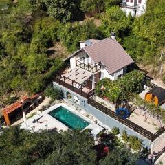 Beloviski raj