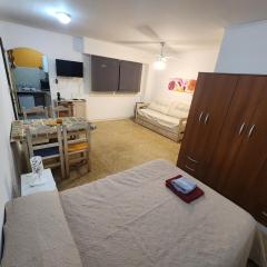 Departamento 1 amb plaza Colon