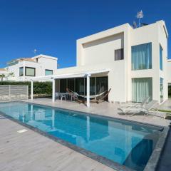 Modern Villa With Views Of Ortigia