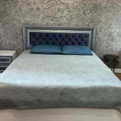 Студия с дизайнерским ремонтом в элитном доме