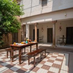 StayVista at Vintage Varanasi by the Ganges with Wi-Fi, Boards Games
