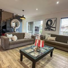 Mossel Bay Island View Holiday Home