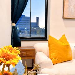 Downtown 4B2B Apt, Walk to PPAC & Convention Center