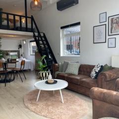 4p, City Center, Close To University & Station