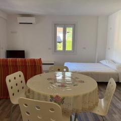 Studio apartment near the lake