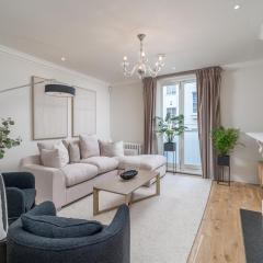 Elegant 3-Bed Knightsbridge House with Terrace
