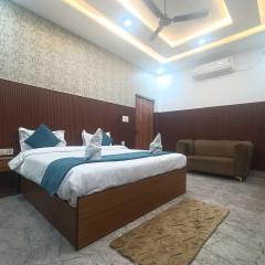 Townhouse Oak Civil Lines Prayagraj Formerly The Grand Palace