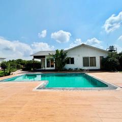 GoBravo 16- 3BHK Farm with Pool & Lawn- Sector 150 Noida