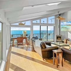 Seaside Elegance Oceanfront Escape with 3 Suites