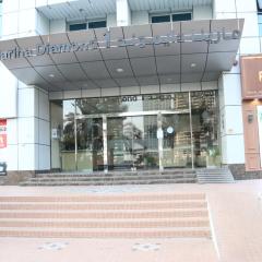 Modern Studio in Marina