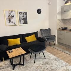 Golden Apartment