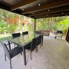 Condo 1bdr 1bth beach access