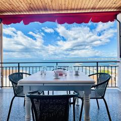 LES ROQUES Vistas de ensueño y confort total en este magnífico apartamento. - ES-258-161