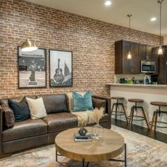Lofts At 30th-Two Beats-2 Units-Mins to Broadway