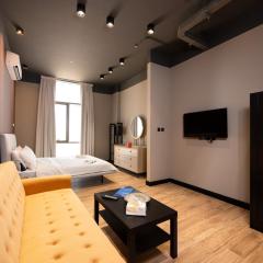 Chic gateway Studio by Spacey Duqm 80