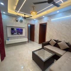 2bhk fully furnished guest apartment- ghaziabad
