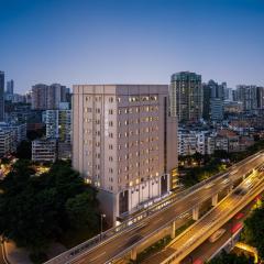 Guangzhou Beijing Road Pedestrian Street Dongshankou Metro Station Atour Hotel