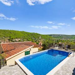 Villa Vista by Villas Guide