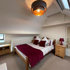 Comfortable 3-Bedroom House Near York Town