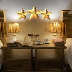 Hotel CHORMINOR Heritage 90 m to Old Town est-since 1697 years Last Big discoun,t from October to February