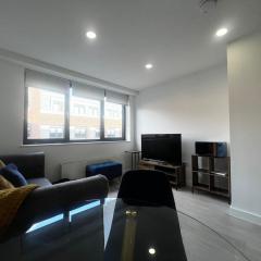Luxury Central Apartment Bedford