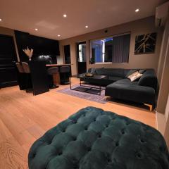 Aurora View Apartment - FREE Parking & Near Attractions - Winter Offer Now!