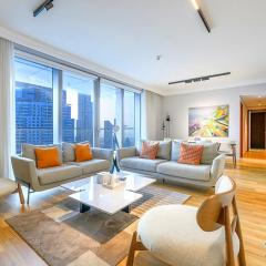 Iconic 4BR with Burj & Fountain Views Boulevard Point