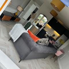 Plushville- village luxury in city escape