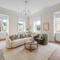 Stylish City-Centre Flat with Double Bed