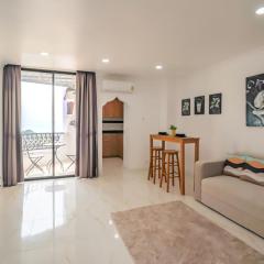 Pattaya Cozy Beach Sea View Apartment