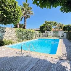 Jolie maison avec jardin, piscine et parking